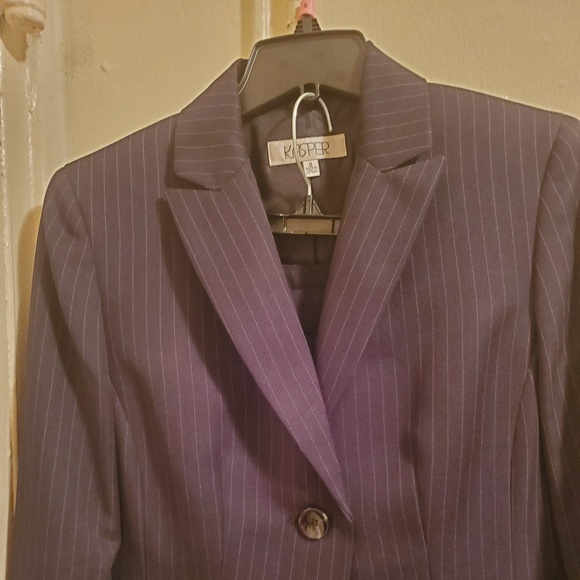 Kasper Pinstripe suit 2 piece 8/8P - Picture 2 of 5
